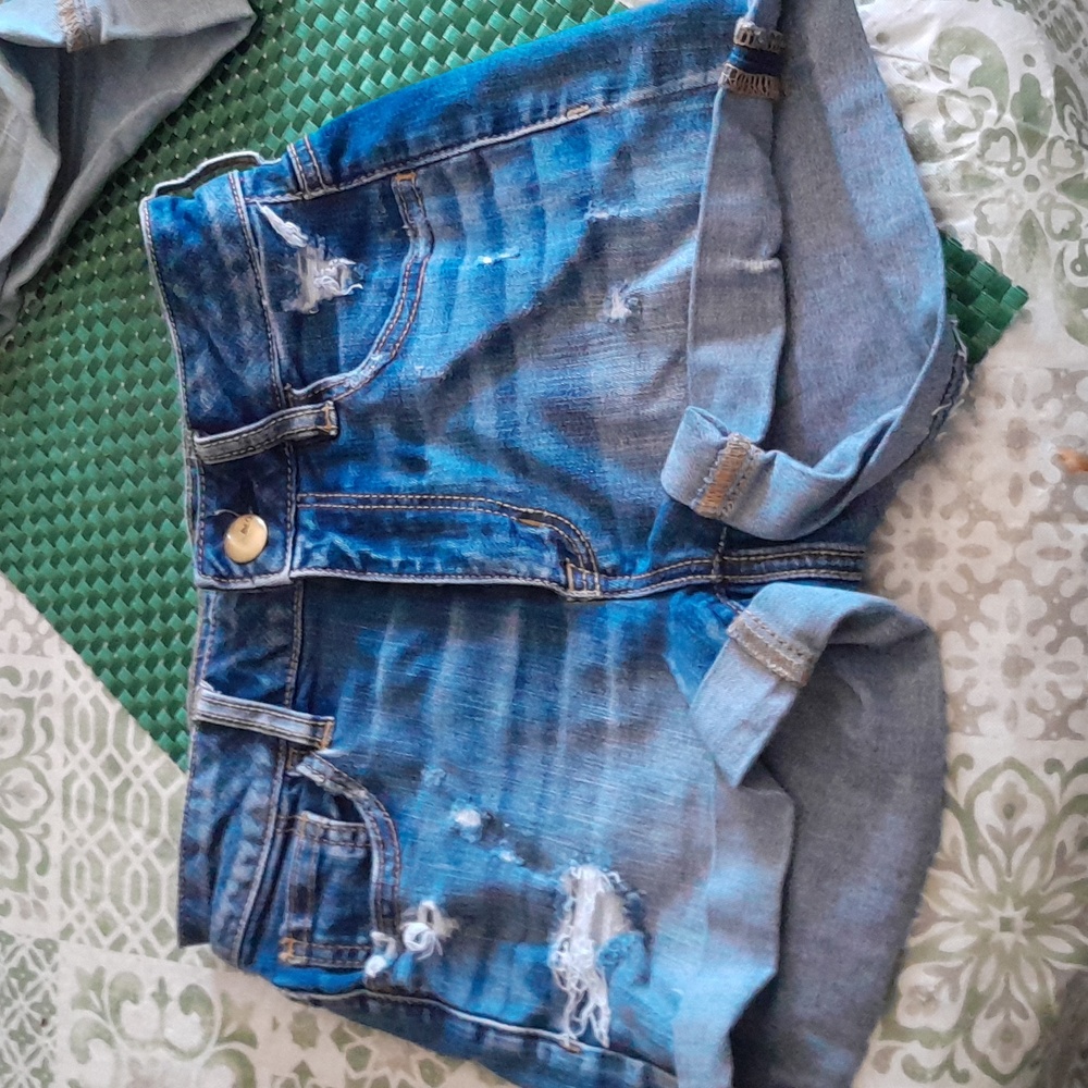 American eagle super stretch shorts size 0 distressed